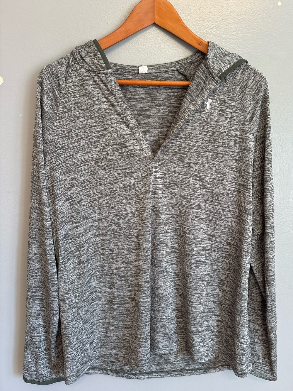 Under Armour Gray Logo Tag Knit Top